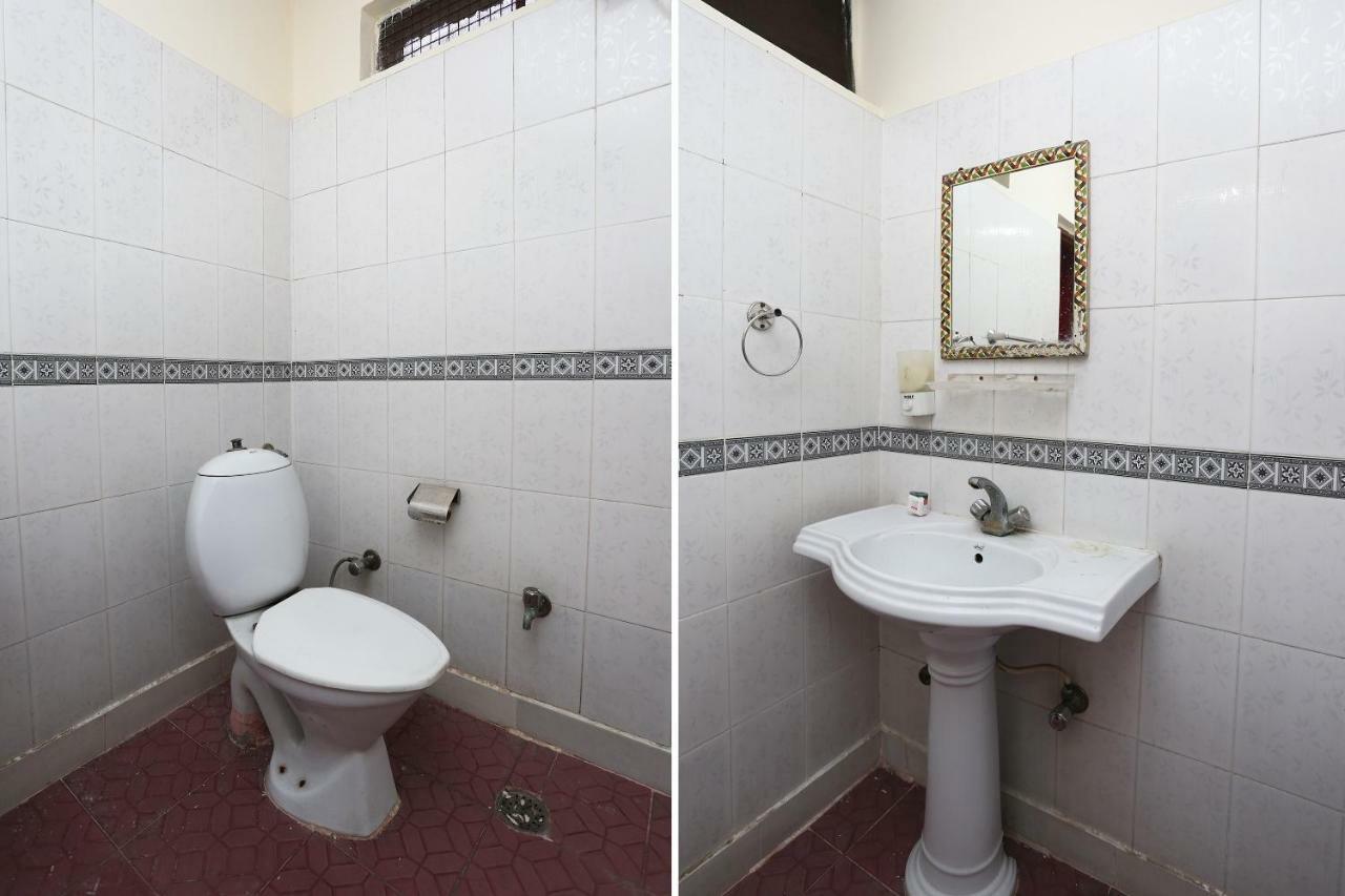 Oyo 39830 Hotel Esquire Meerut Ngoại thất bức ảnh
