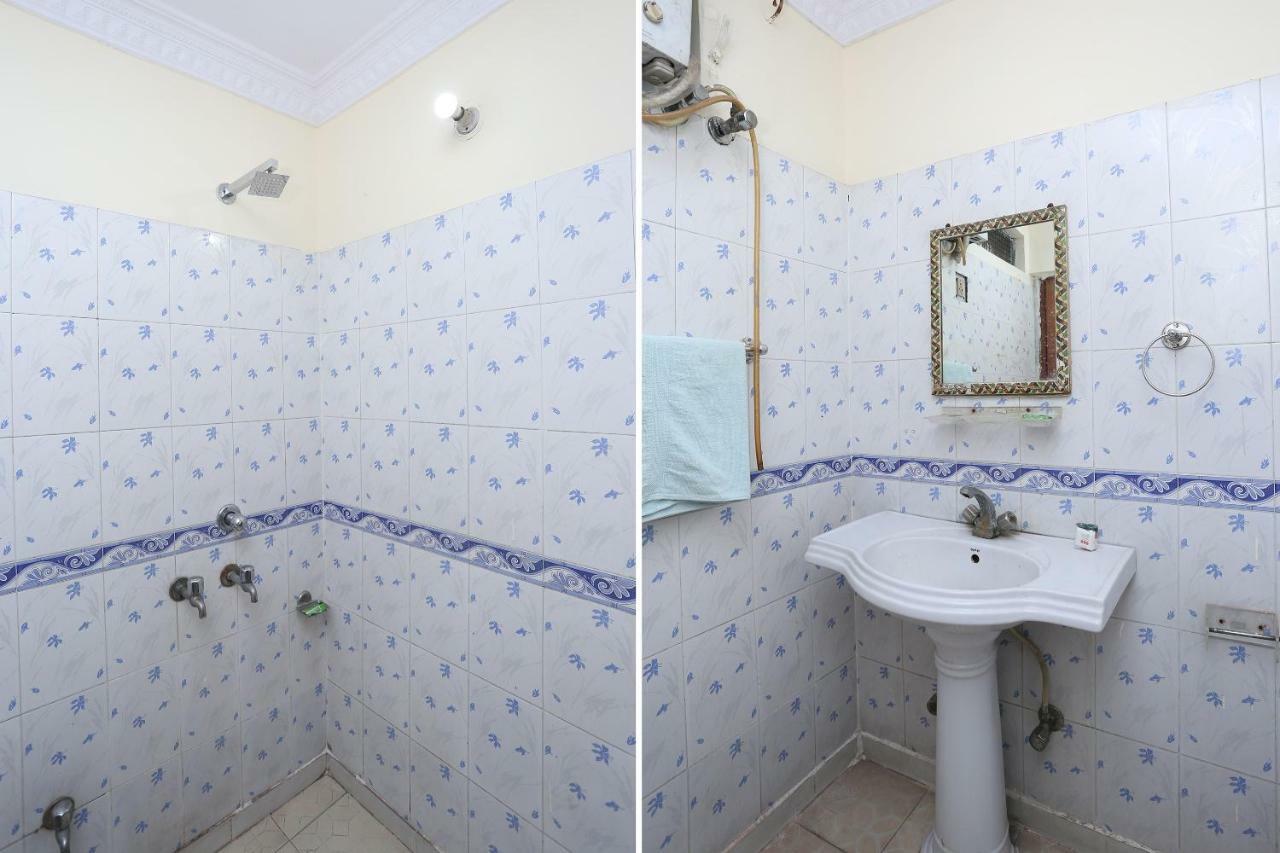 Oyo 39830 Hotel Esquire Meerut Ngoại thất bức ảnh