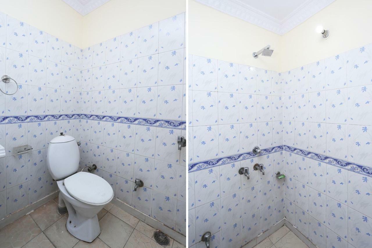 Oyo 39830 Hotel Esquire Meerut Ngoại thất bức ảnh