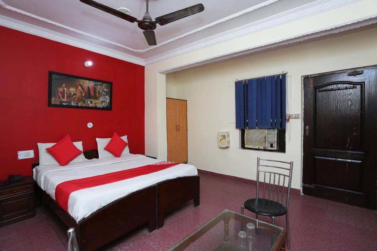 Oyo 39830 Hotel Esquire Meerut Ngoại thất bức ảnh